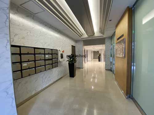 心斎橋中央ビル エントランス5