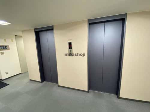 心斎橋中央ビル エレベーターホール4