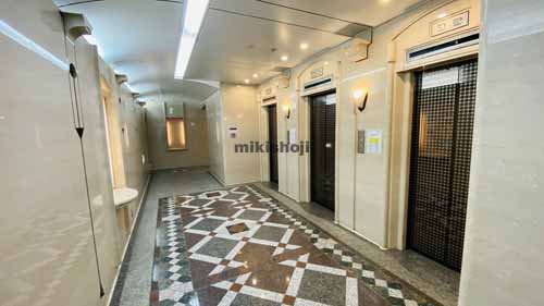 中央博労町ビル エントランス5