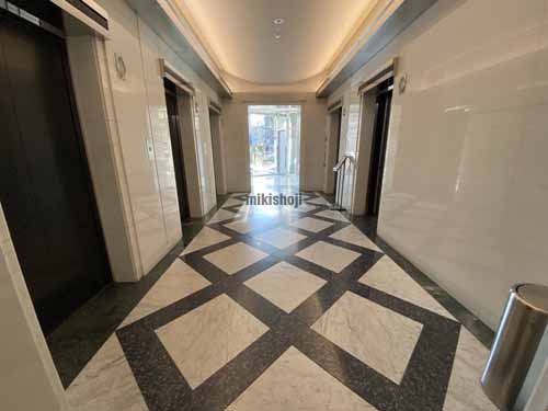 パシフィックマークス西梅田 エントランス5