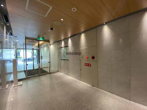 北ビル エントランス4