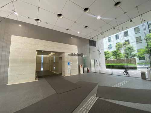 淀屋橋センタービル エントランス1