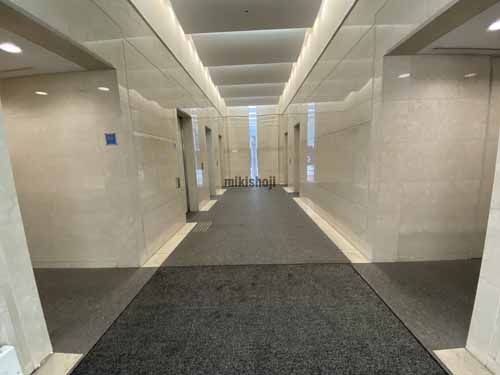 淀屋橋センタービル エントランス3