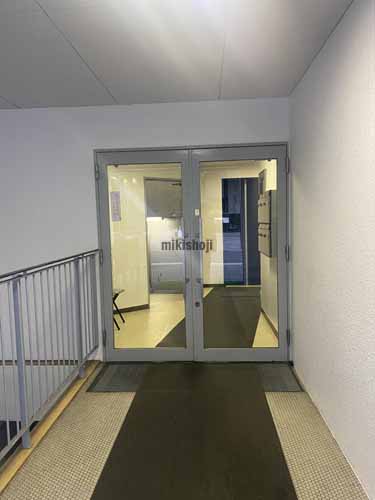 新北浜ビル エントランス1