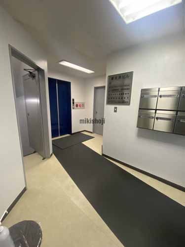 新北浜ビル エントランス2