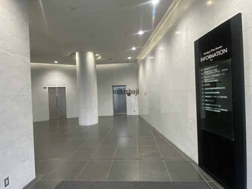 阪急ファイブアネックス エントランス2