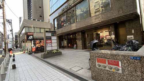 東道ビル エントランス3