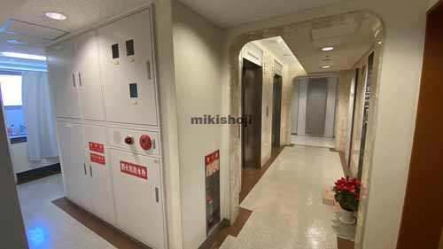 東道ビル エレベーターホール3