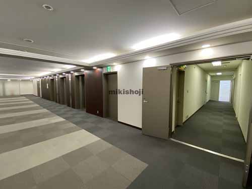 備後町野村ビル エレベーターホール2