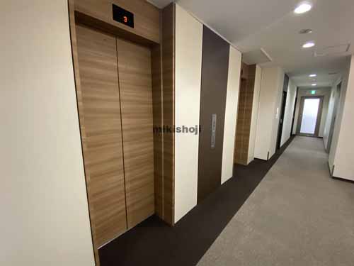 朝日生命辰野ビル エレベーターホール2