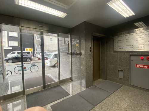 浪速ビル エントランス4