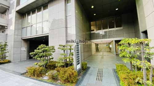 クリスタファイブ エントランス2