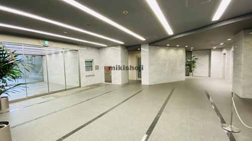 クリスタファイブ エントランス4