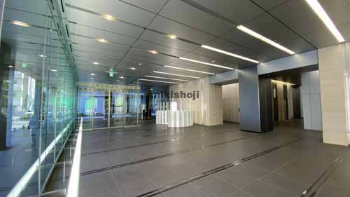 湊町・元町・難波中・日本橋・敷津の近鉄新難波ビル エントランス4