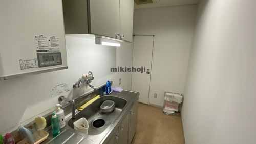 湊町・元町・難波中・日本橋・敷津の近鉄新難波ビル 水回り3