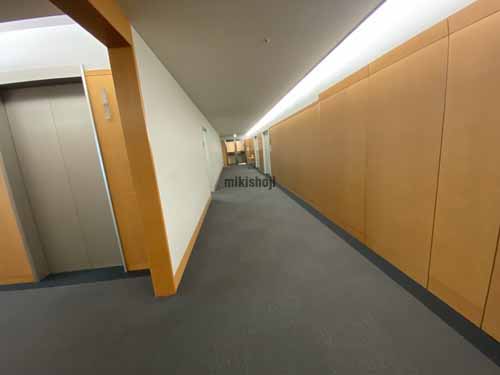 明治安田生命大阪御堂筋ビル エレベーターホール4