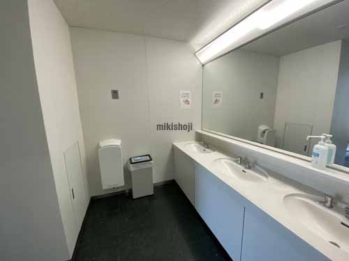 明治安田生命大阪御堂筋ビル 水回り1