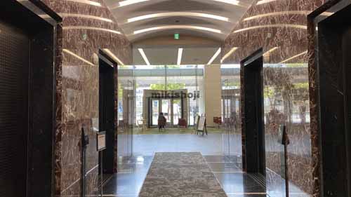 湊町・元町・難波中・日本橋・敷津のパークスタワー エントランス7