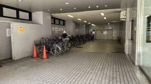 ストライズ江坂ビル エントランス5
