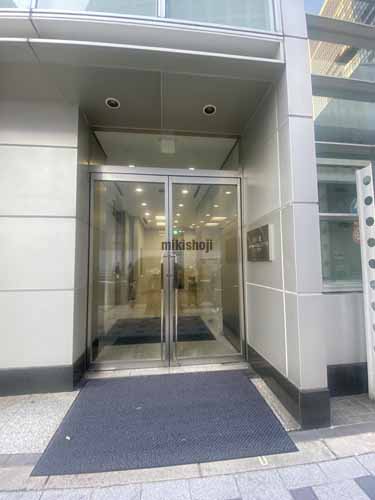 あいおいニッセイ同和損保淀屋橋ビル エントランス1