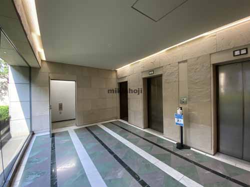 チクマビル エントランス2