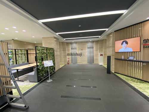 学情梅田コンパス エントランス3