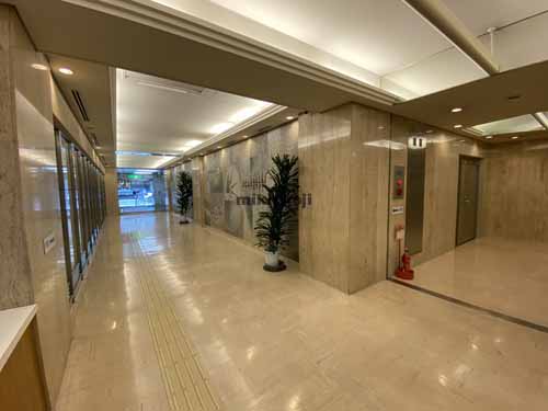 メットライフ本町スクエア エントランス4