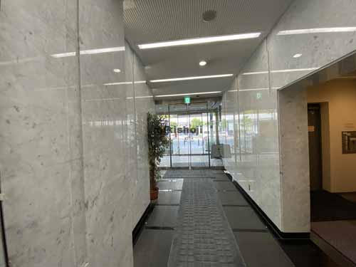 三甲大阪本町ビル エントランス9