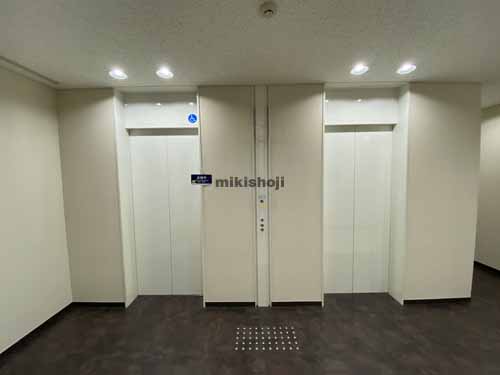 アイカビル エレベーターホール1