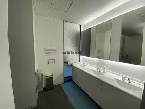 あいおいニッセイ同和損保御堂筋ビル 水回り2