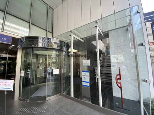 本町センタービル エントランス4