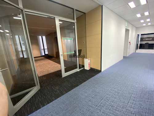 淀屋橋フレックスタワー エレベーターホール3