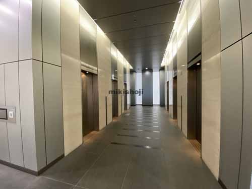 湊町・元町・難波中・日本橋・敷津のマルイト難波ビル エントランス2