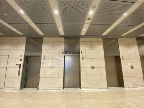 日土地堺筋ビル エレベーターホール3