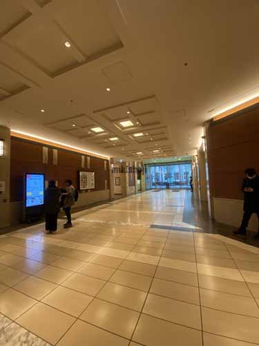 淀屋橋三井ビルディング エントランス6