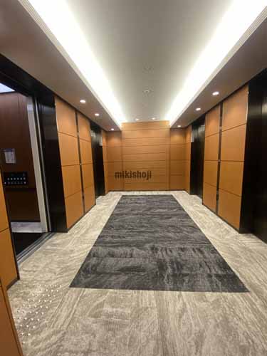淀屋橋三井ビルディング エレベーターホール1