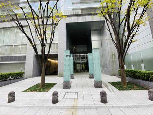 ＯＲＩＸ久太郎町ビル エントランス2