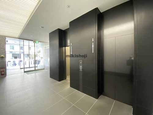 いちご堺筋本町ビル エントランス3