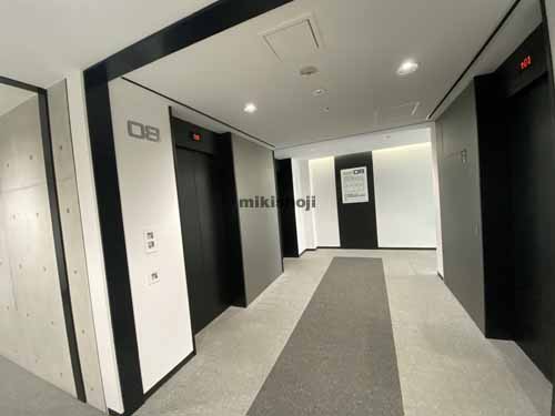 エスリードビル本町 エレベーターホール2