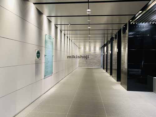 ＪＲＥ堺筋本町スクエア エントランス9