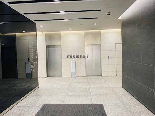 本町橋タワー エントランス1