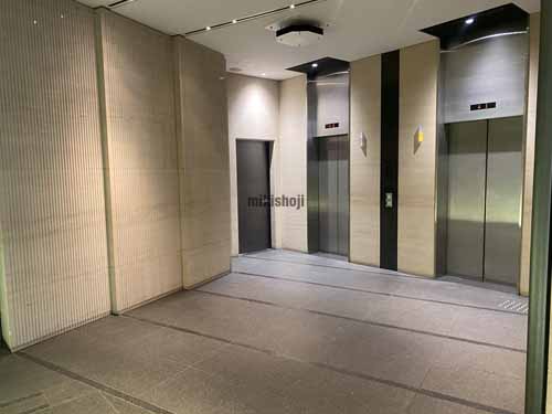 ＫＤＸ東梅田ビル エントランス3