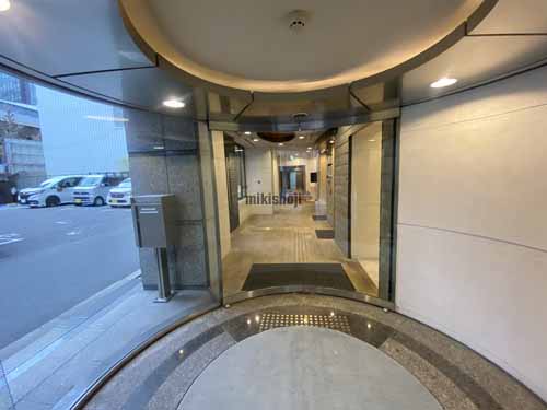 ＫＤＸ東梅田ビル エントランス8