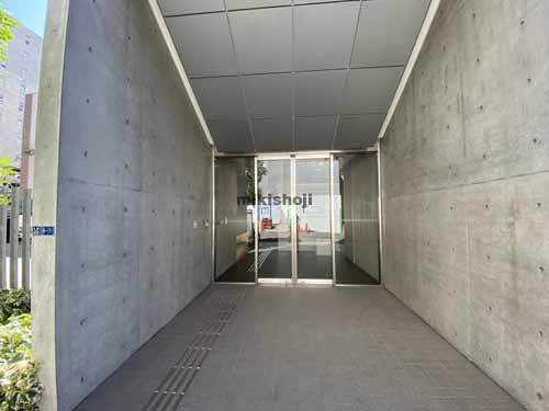 瓦町～久太郎町の本町スクウェアビル エントランス4