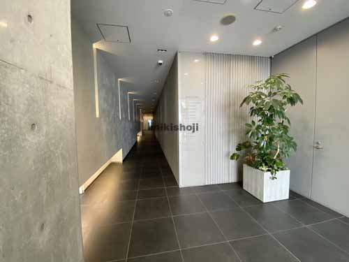 瓦町～久太郎町の本町スクウェアビル エントランス5