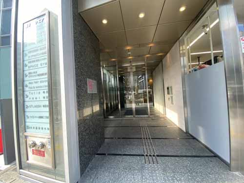 梅新スクエア エレベーターホール4