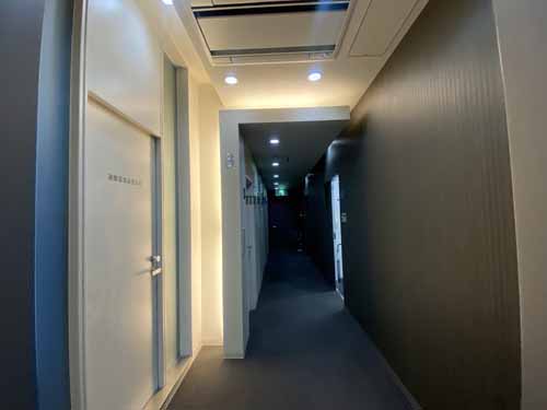 梅新スクエア エレベーターホール7