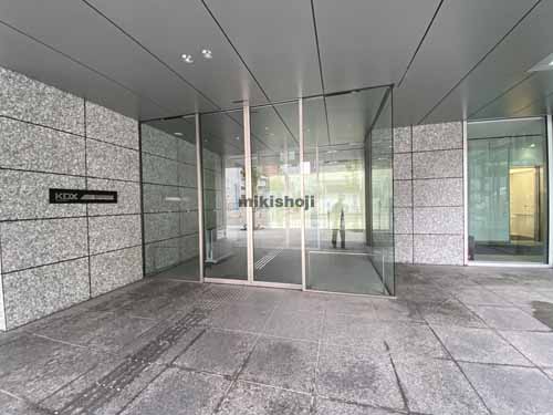 ＫＤＸ小林道修町ビル エントランス3