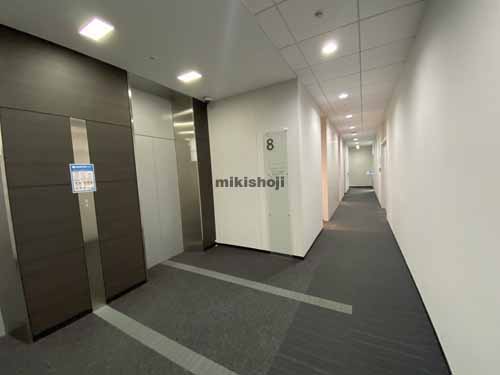 御堂筋本町アーバンビル エレベーターホール2