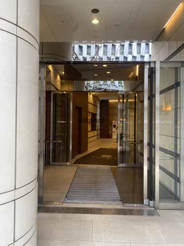 コフレ梅田 エントランス5